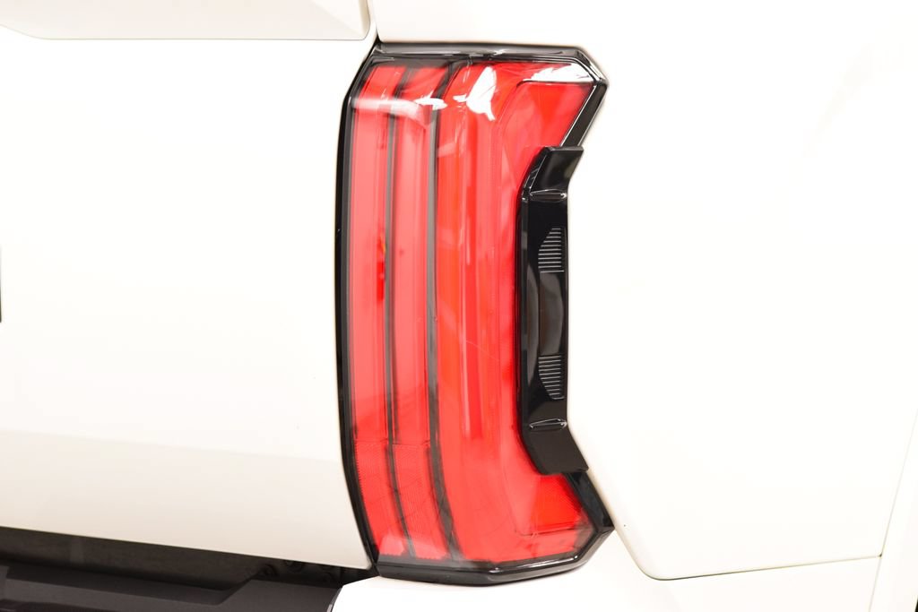 Used 2022 Toyota Tundra Capstone AWD/4WD image 19