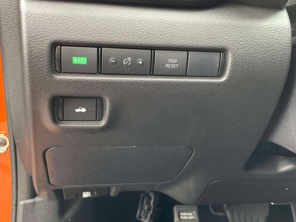 Used 2024 Nissan Sentra SR w/ SR Premium Package FWD image 22