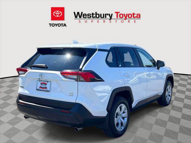 Certified 2024 Toyota RAV4 LE AWD/4WD image 7