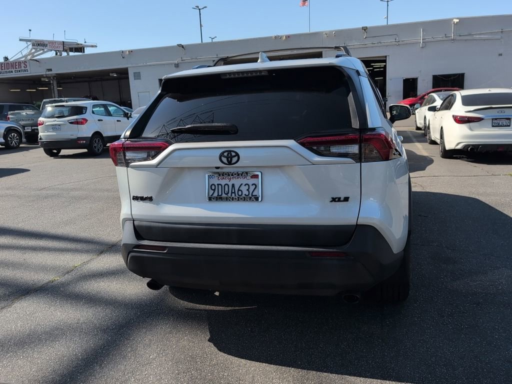 Certified 2022 Toyota RAV4 XLE Premium FWD image 6