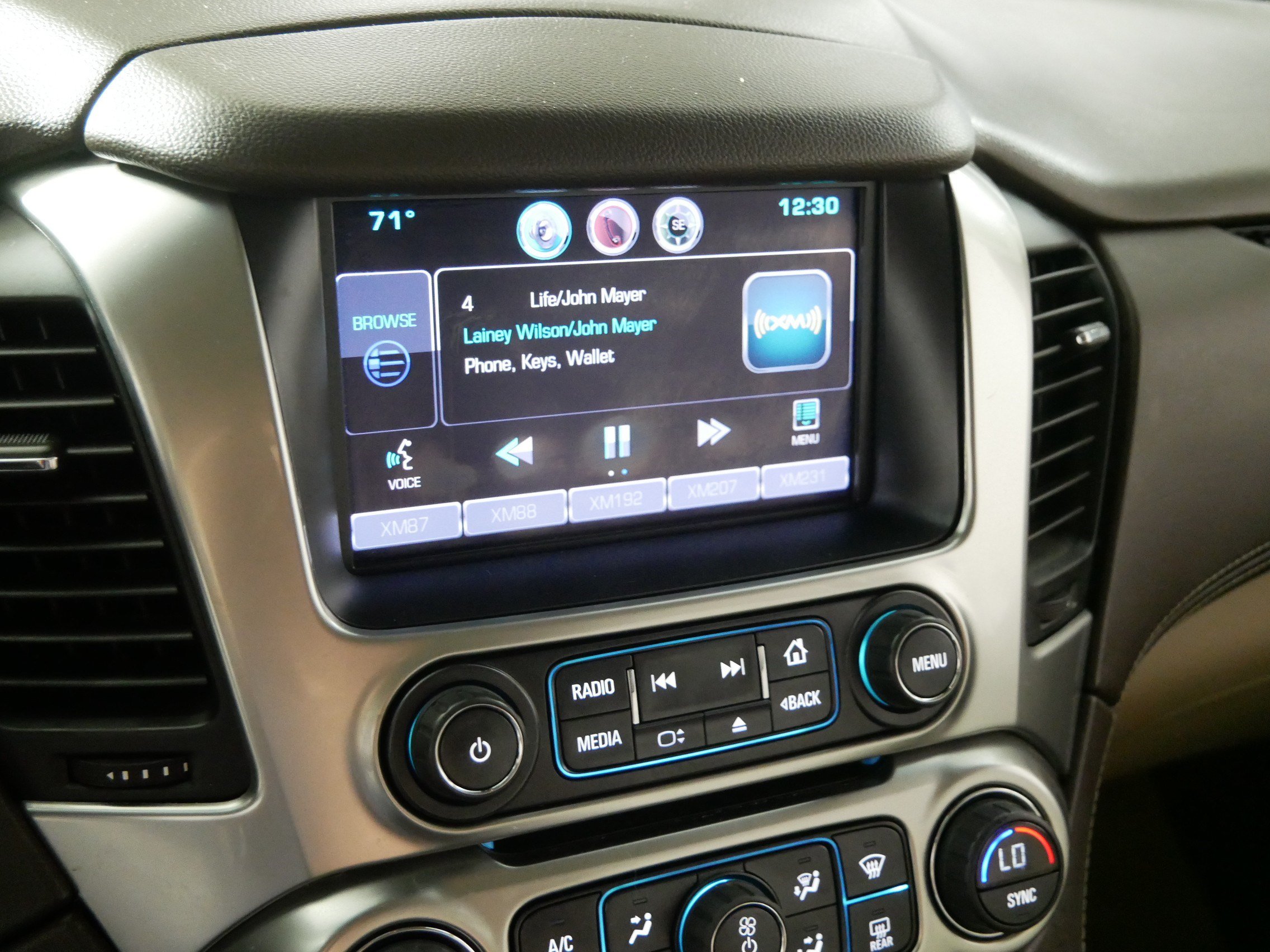 Used 2015 Chevrolet Tahoe LT AWD/4WD image 22