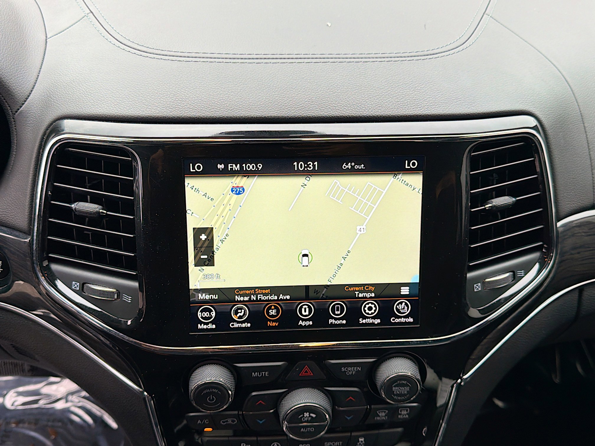 Used 2020 Jeep Grand Cherokee Overland image 29