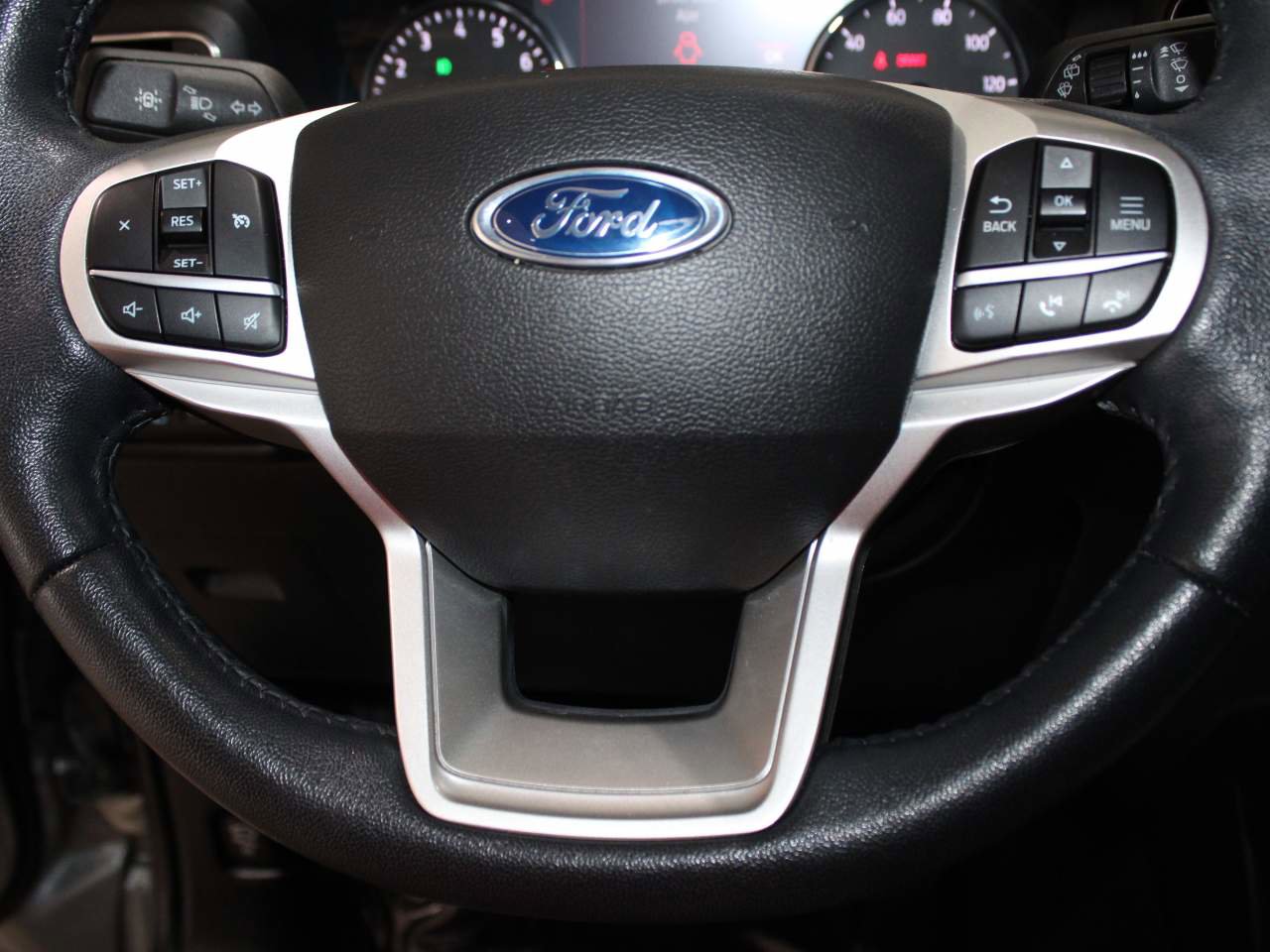 Used 2022 Ford Explorer XLT w/ Equipment Group 202A image 20