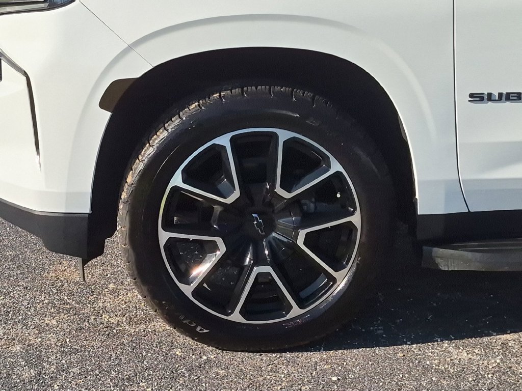 Used 2021 Chevrolet Suburban RST AWD/4WD image 11