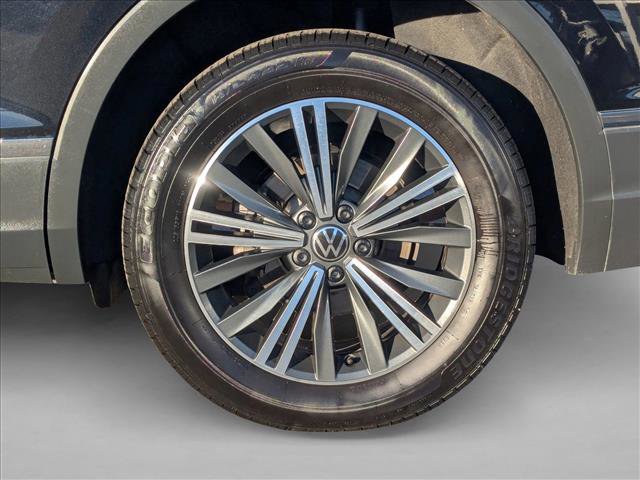 Used 2024 Volkswagen Tiguan Wolfsburg Edition image 24