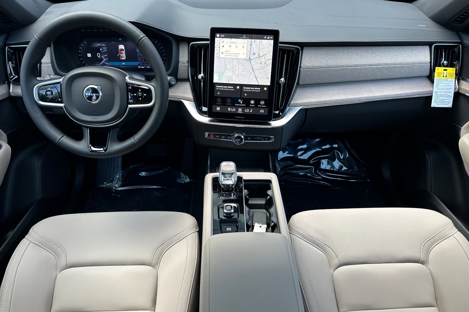 New 2026 Volvo XC90 B6 Core image 11