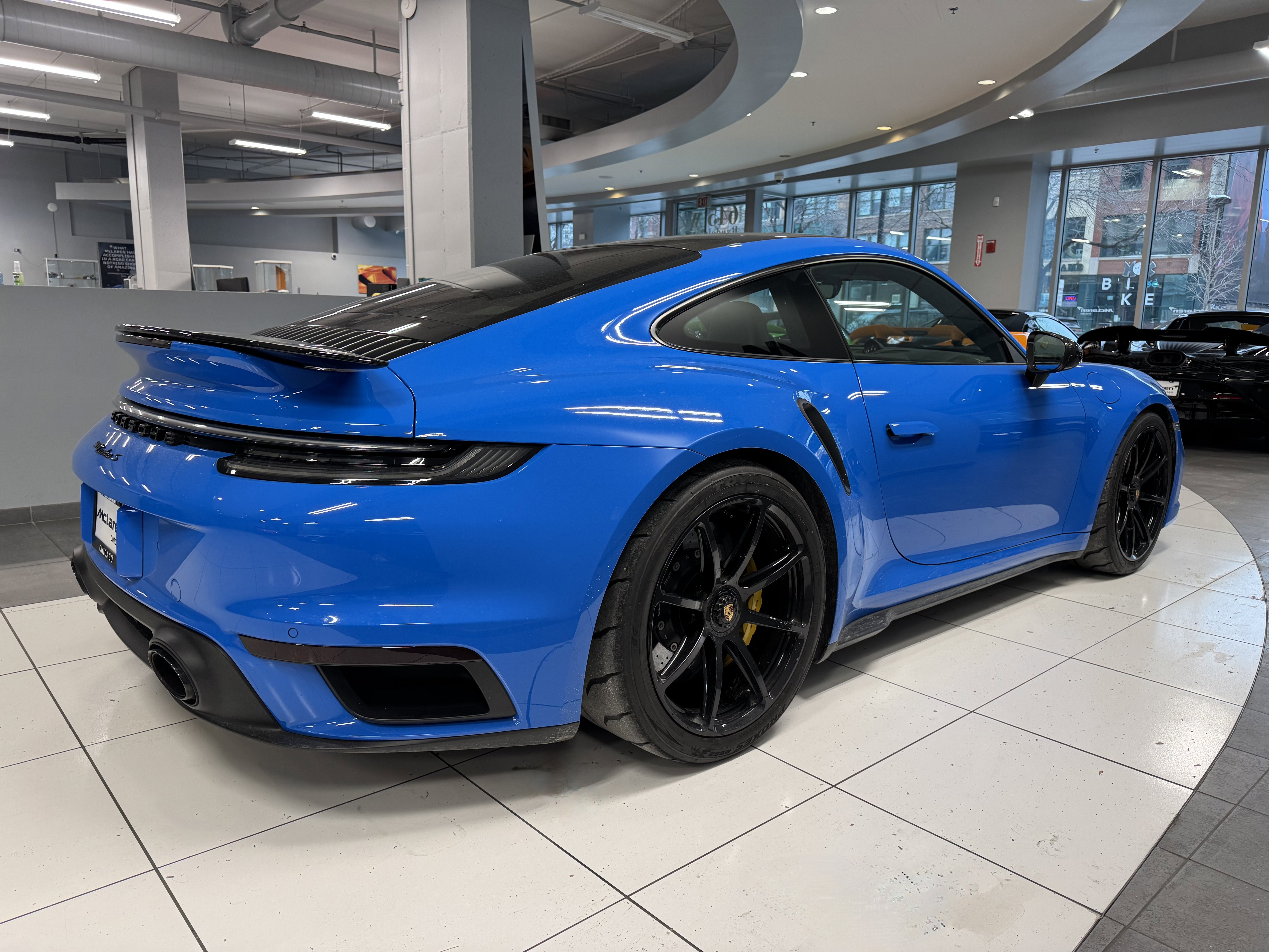 Used 2023 Porsche 911 image 23