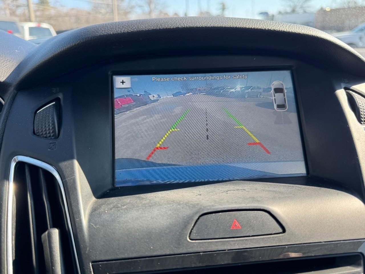 Used 2017 Ford Focus SEL image 21