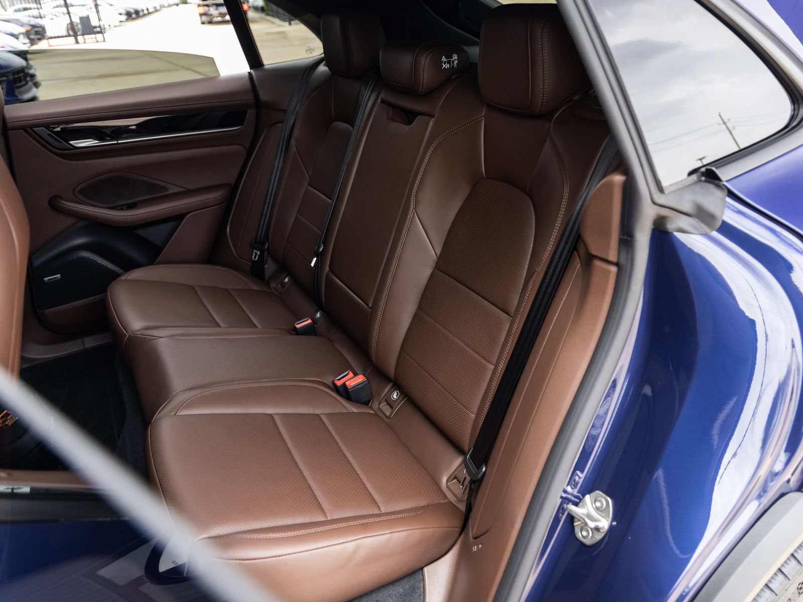 New 2026 Porsche Macan 4 Electric AWD/4WD image 35