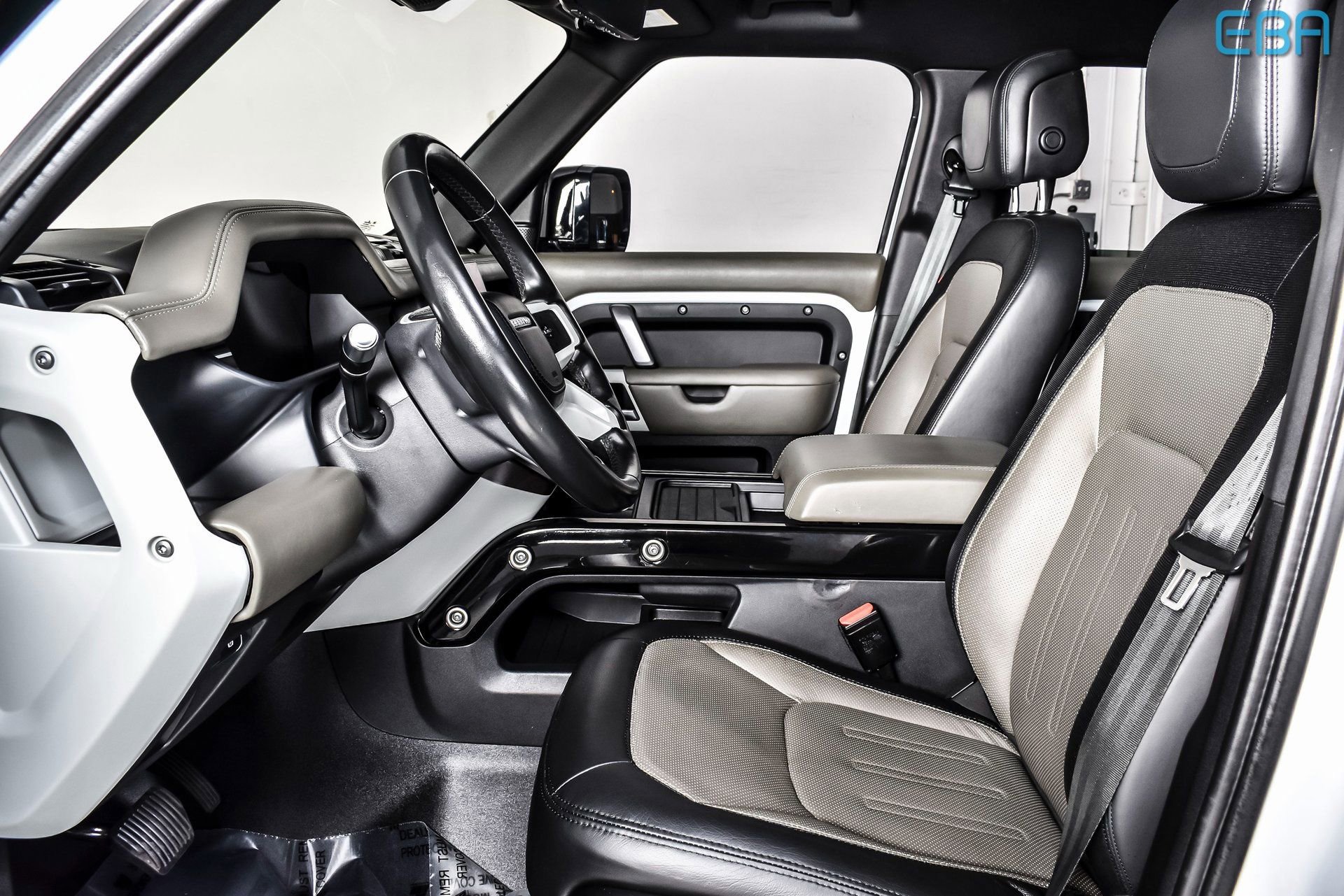 Used 2022 Land Rover Defender 110 X-Dynamic HSE image 17