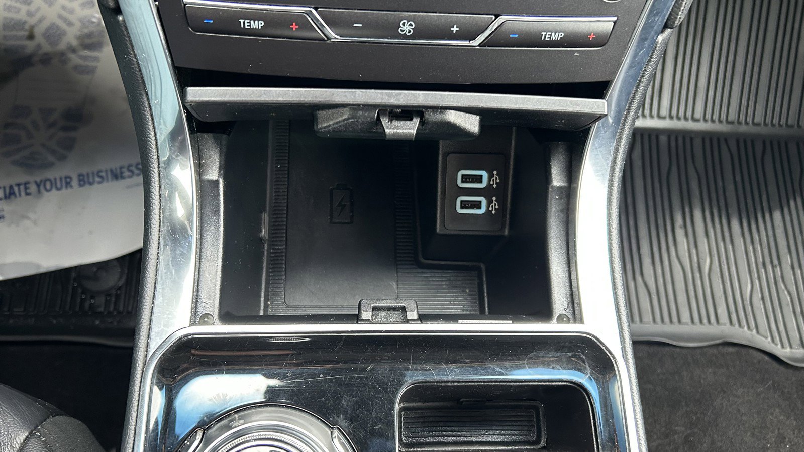 Used 2019 Ford Edge Titanium w/ Cold Weather Package image 34