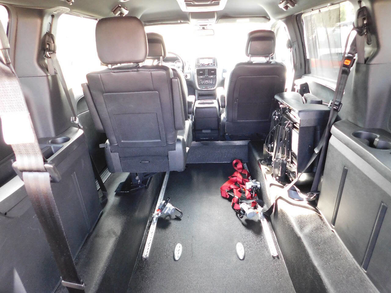 Used 2019 Dodge Grand Caravan GT image 6