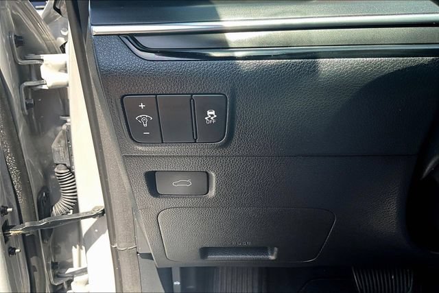 Used 2026 Kia K5 GT-Line w/ GT-Line Red Interior Package FWD image 14
