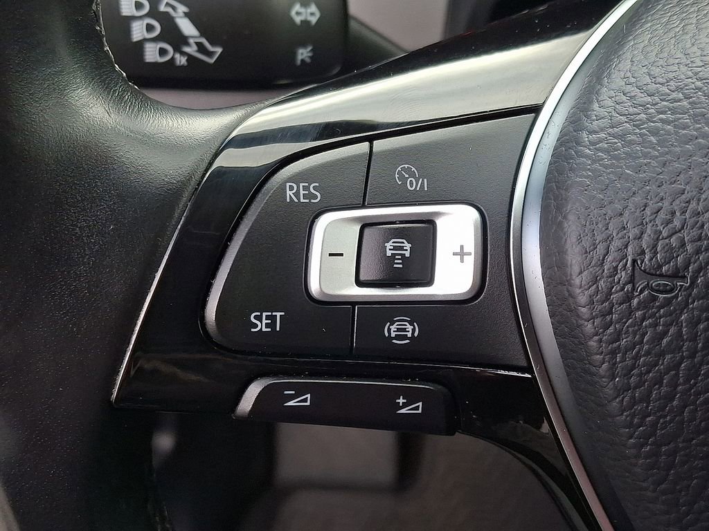 Used 2019 Volkswagen Atlas SE w/ Towing Package image 23