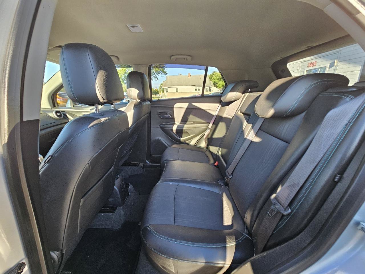 Used 2016 Chevrolet Trax LT w/ LT Convenience Package AWD/4WD image 22
