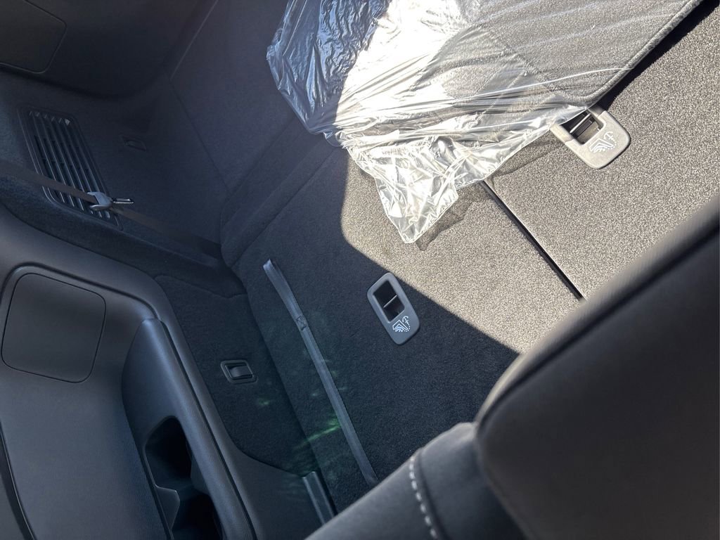 New 2025 Nissan Pathfinder SV image 23