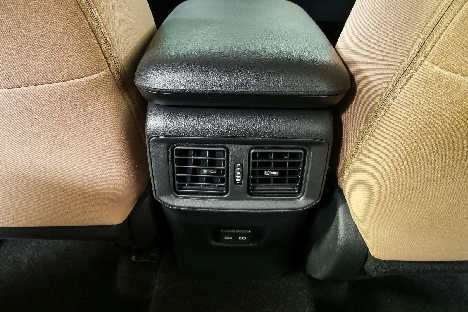 Used 2025 Toyota RAV4 XLE w/ Convenience Package AWD/4WD image 17