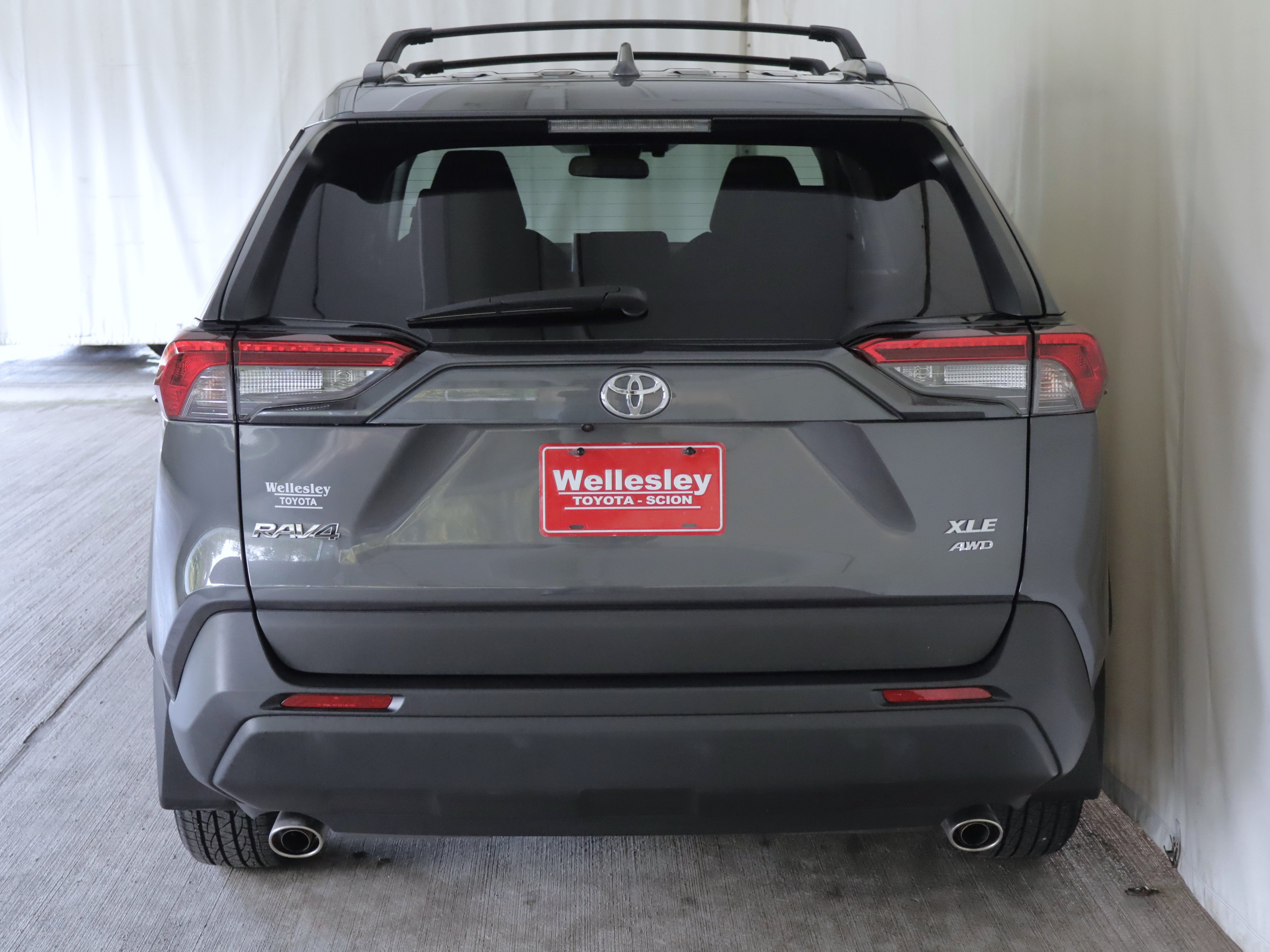 Used 2025 Toyota RAV4 XLE AWD/4WD image 27