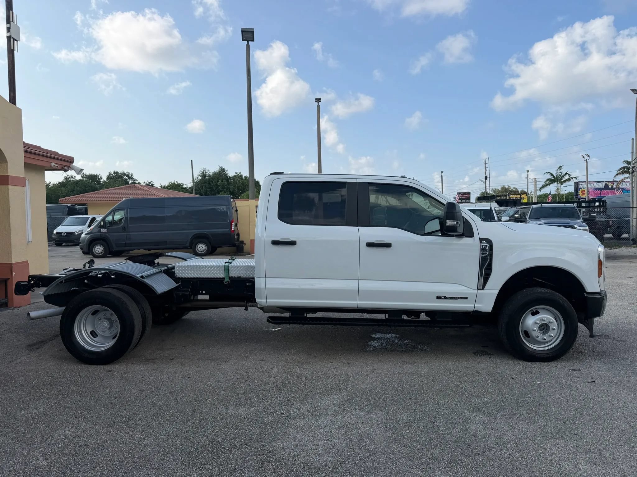 Used 2024 Ford F350 XL w/ Snow Plow Prep Package AWD/4WD image 6