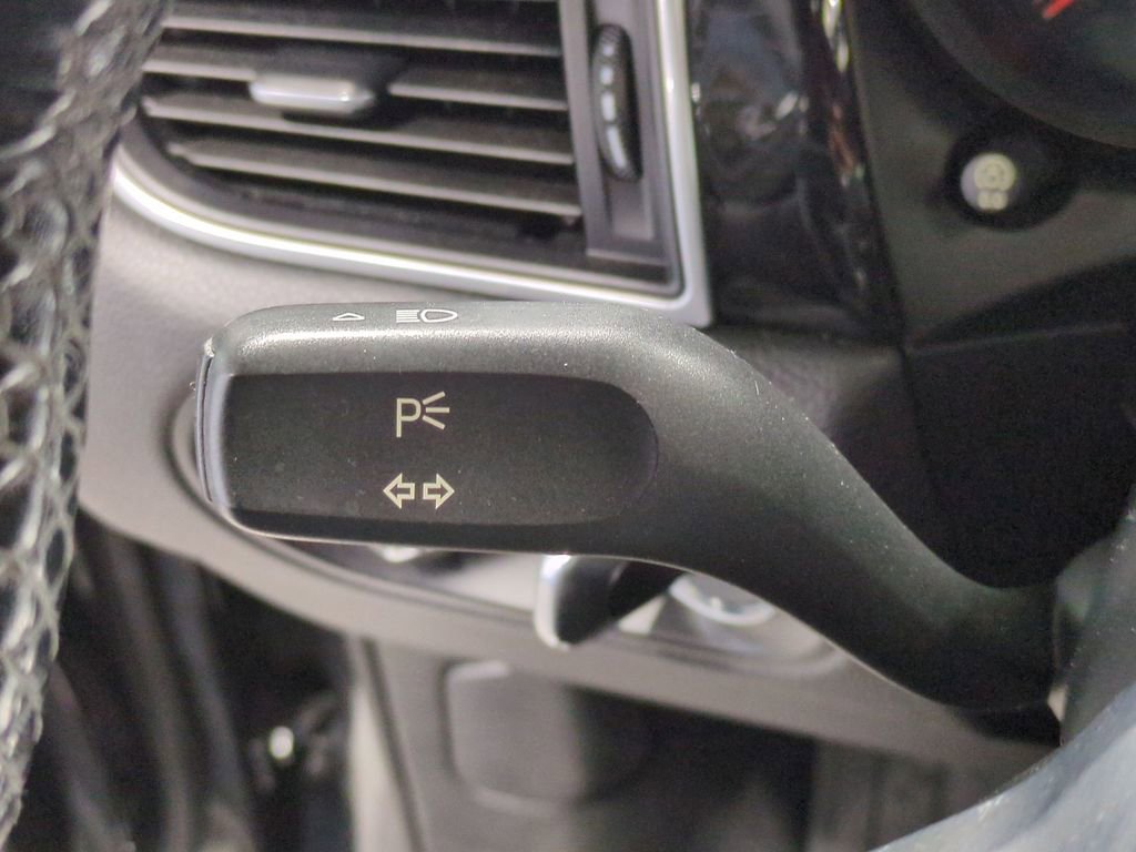 Used 2018 Porsche Macan image 31