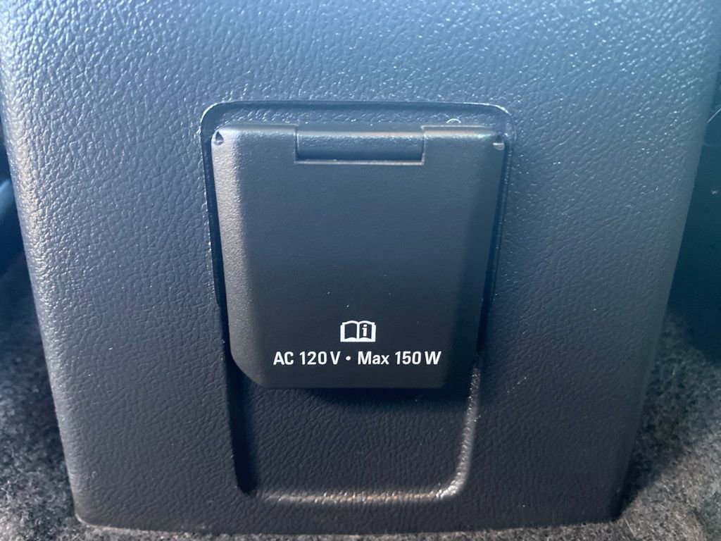 Used 2019 Chevrolet Trax LT w/ LT Convenience Package image 18