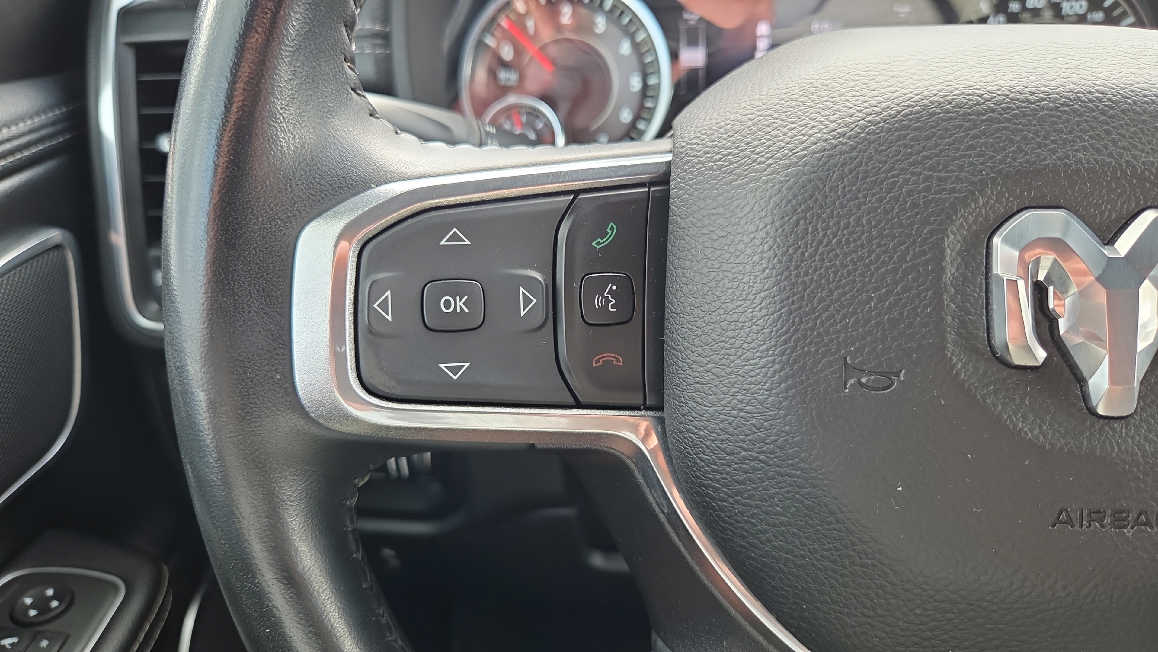 Used 2023 RAM 1500 Laramie AWD/4WD image 26