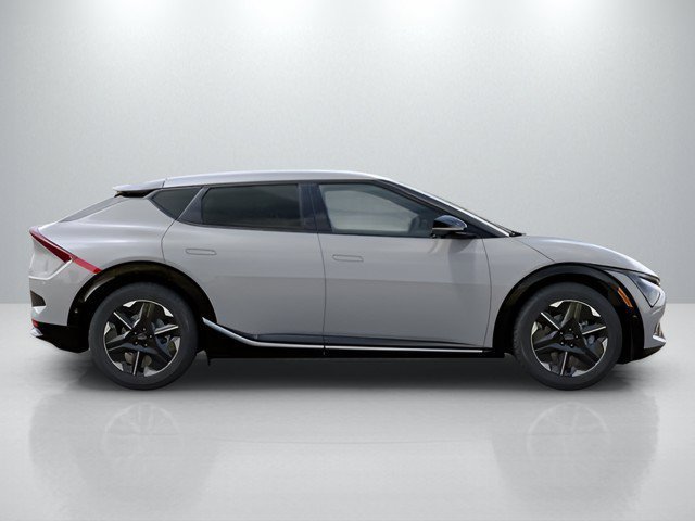 New 2026 Kia EV6 Wind RWD image 11