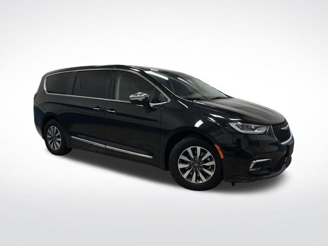 Used 2023 Chrysler Pacifica Limited image 42