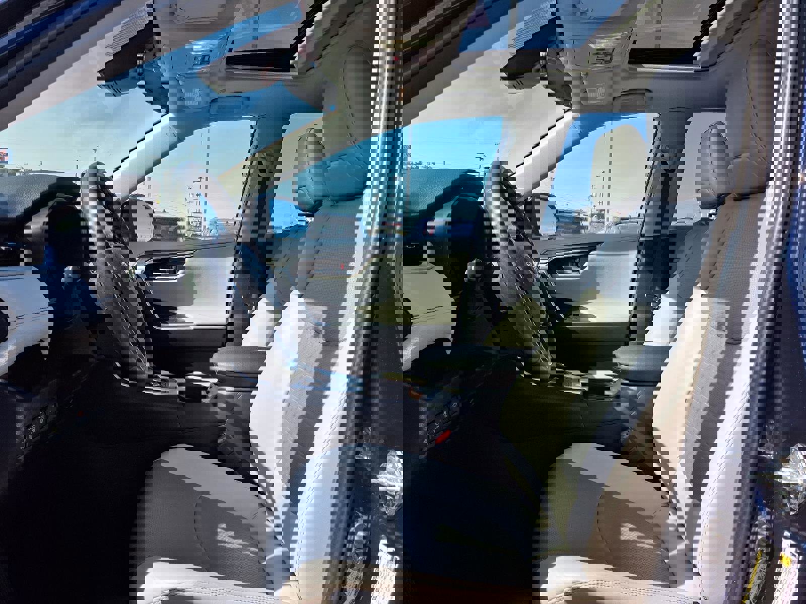 Used 2024 Toyota RAV4 Limited image 6