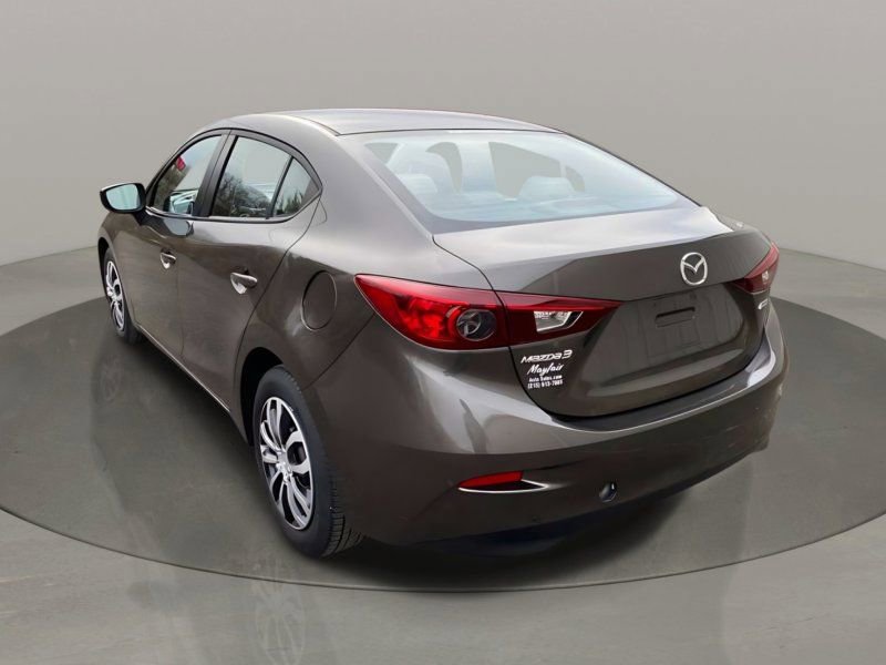 Used 2014 MAZDA MAZDA3 i SV image 9