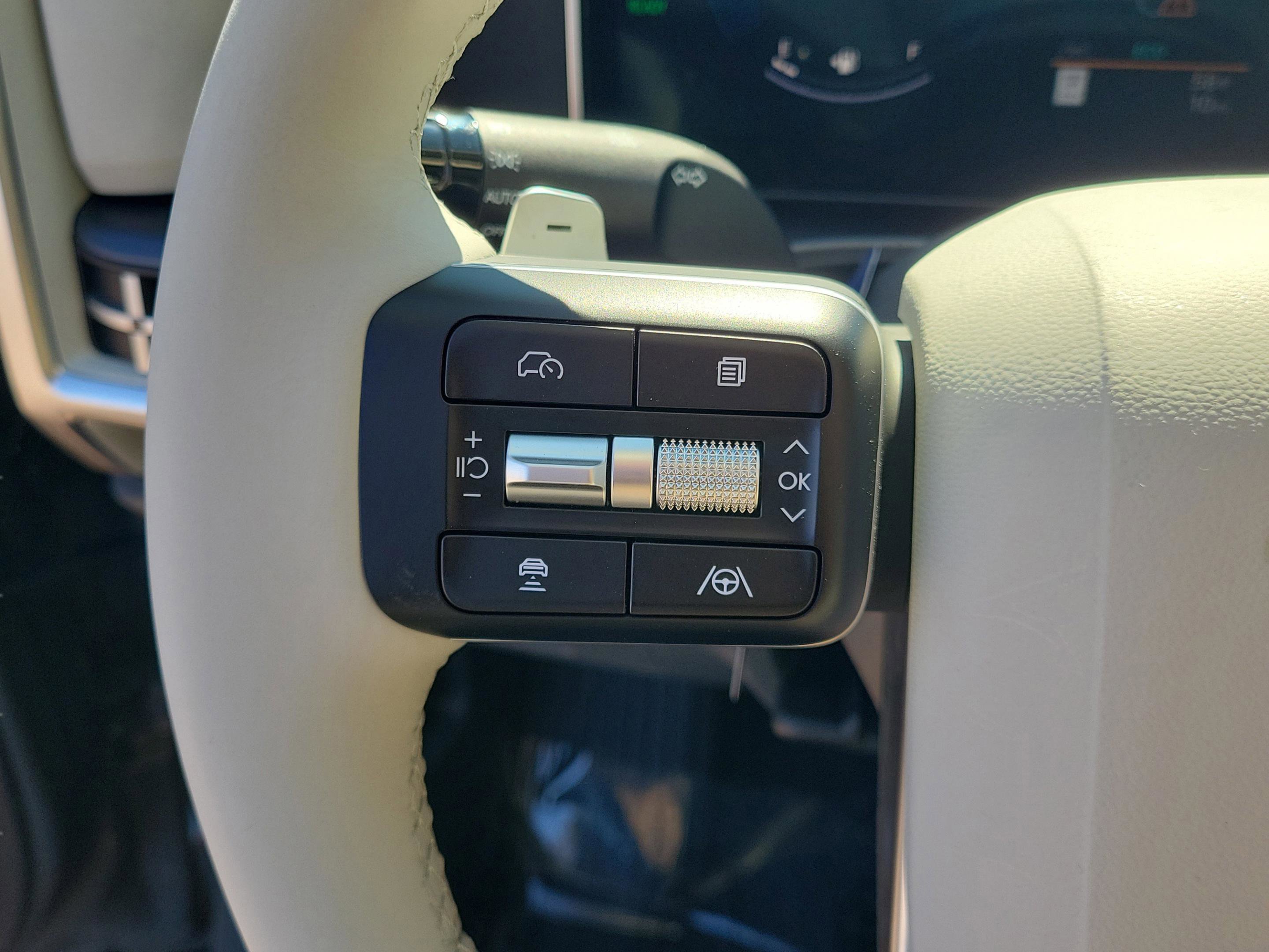 New 2026 Hyundai Santa Fe SE image 21