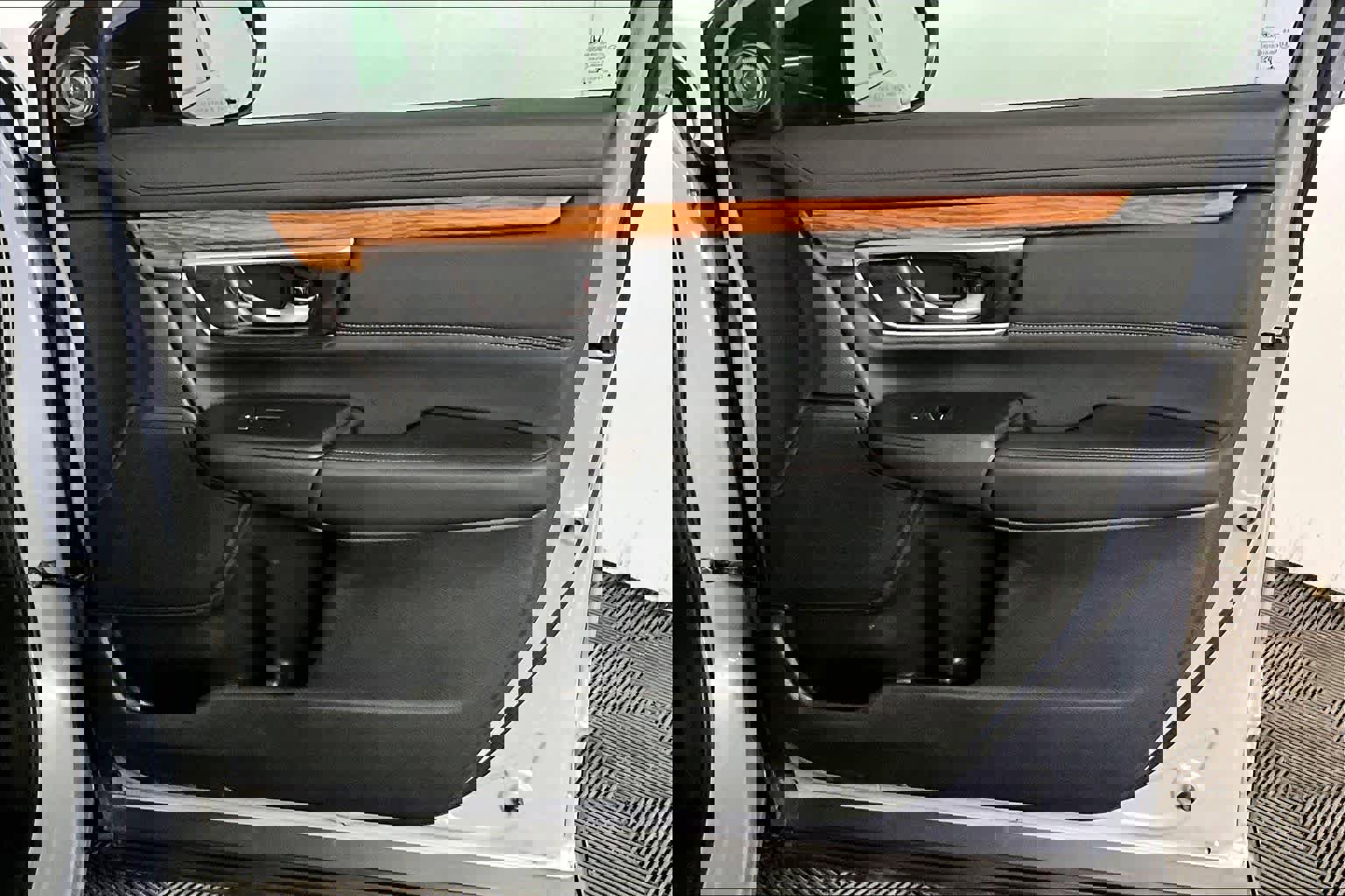 Used 2021 Honda CR-V Touring image 23