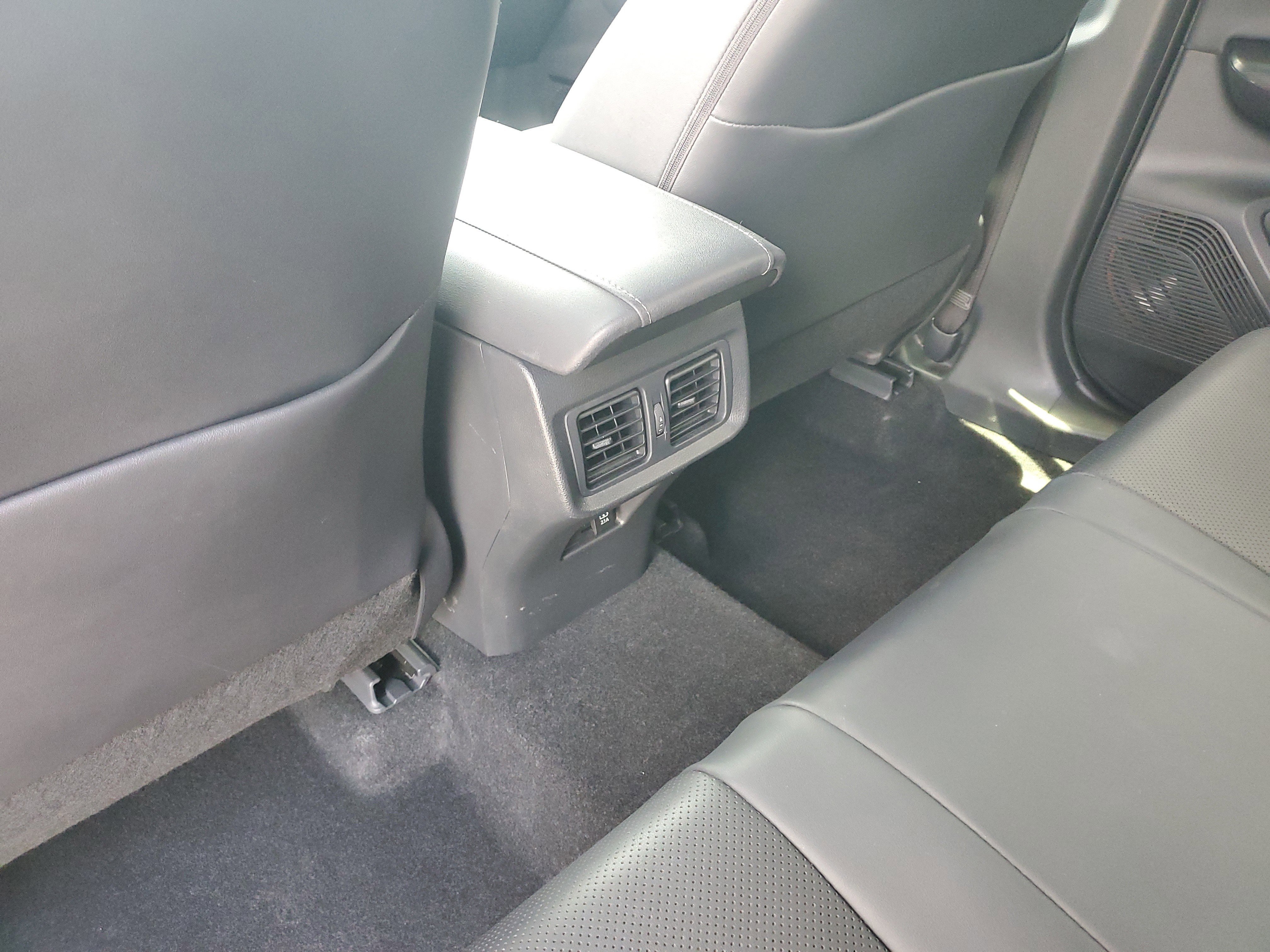 Certified 2021 Toyota Venza Limited w/ Advanced Technology Package image 12