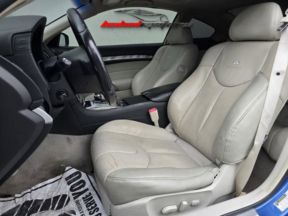 Used 2013 INFINITI G37 x w/ Premium Pkg image 9