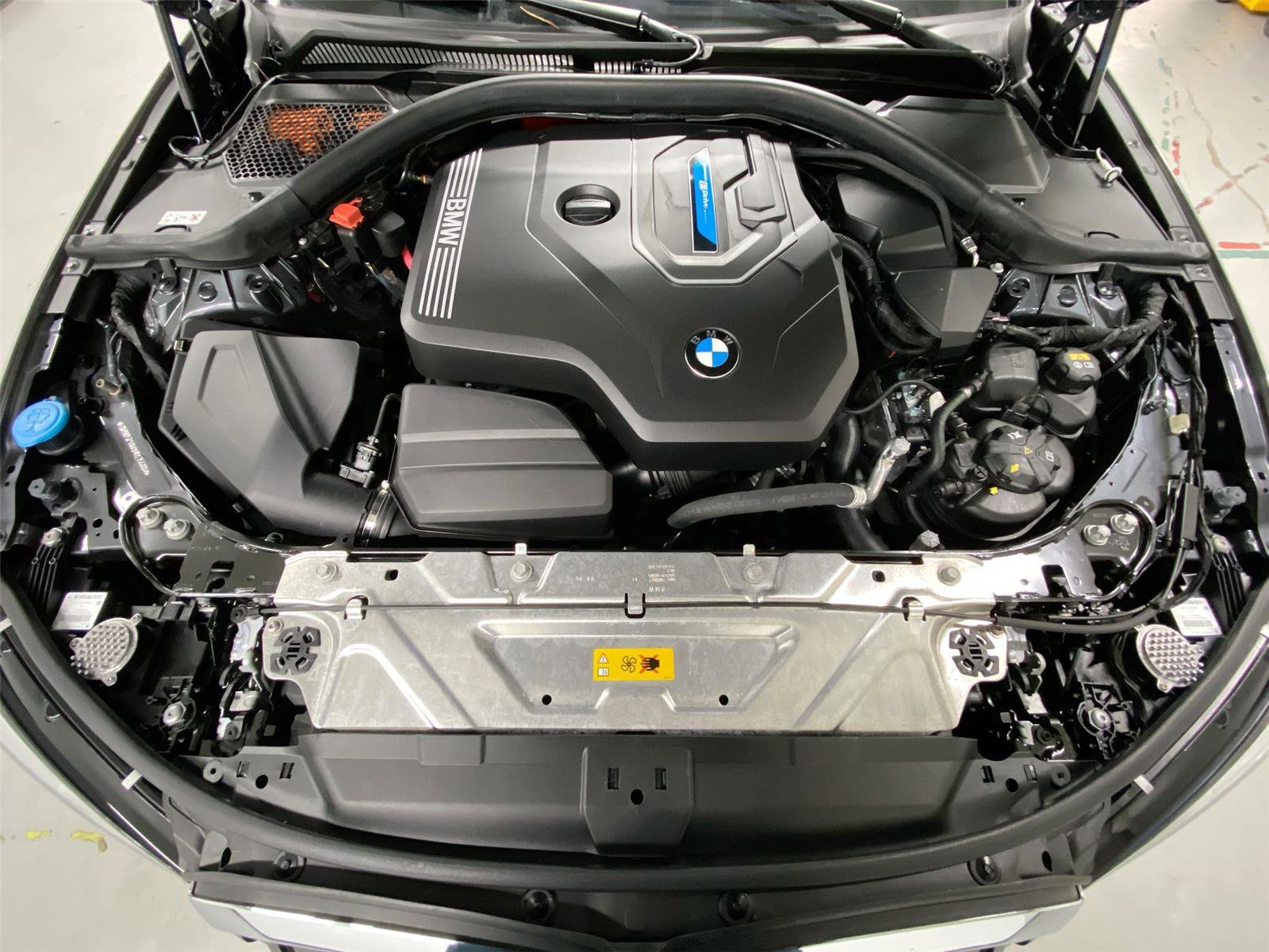 Used 2021 BMW 330e xDrive w/ M Sport Package image 22