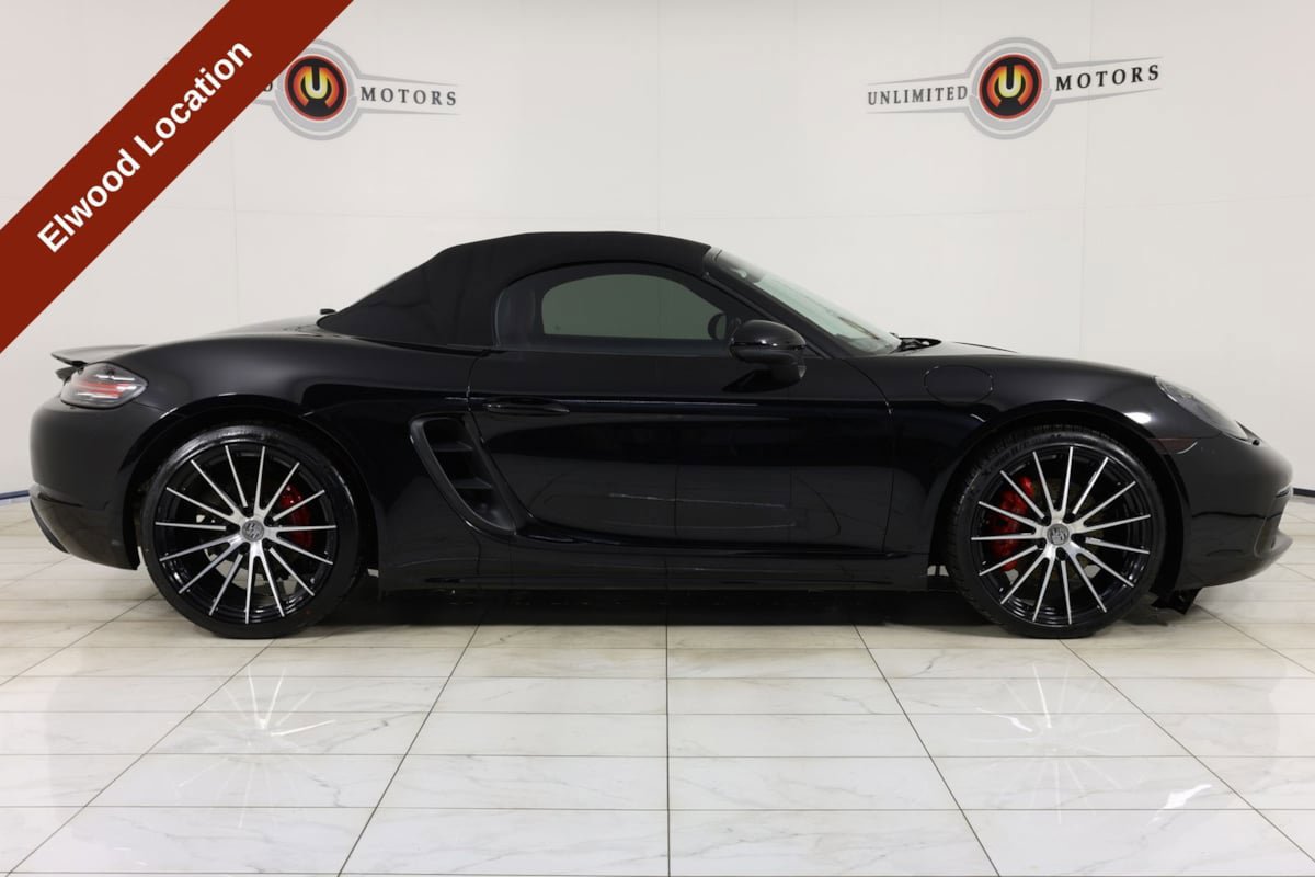 Used 2018 Porsche 718 Boxster RWD image 36