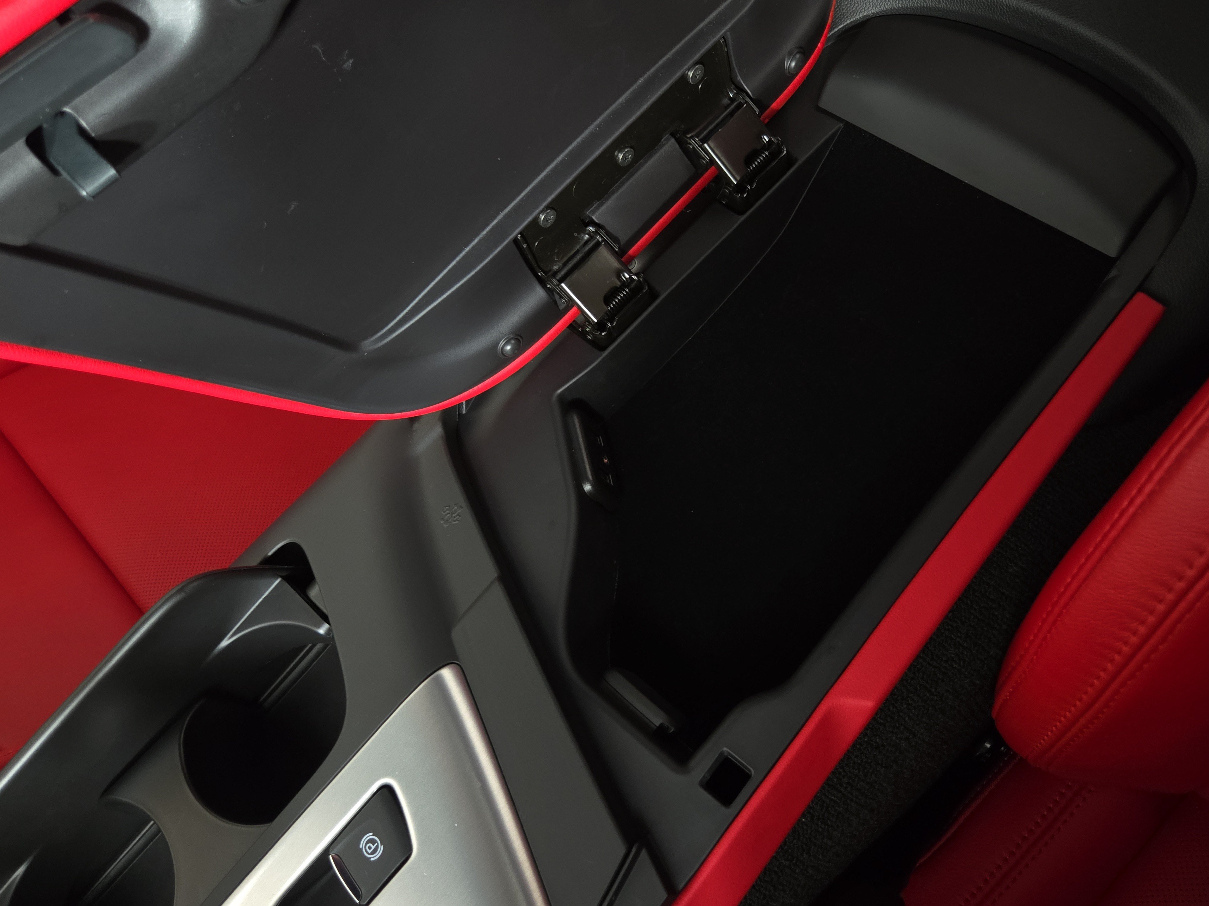 Used 2019 Chevrolet Corvette Stingray Convertible w/ 2LT Preferred Equipment Group RWD image 28