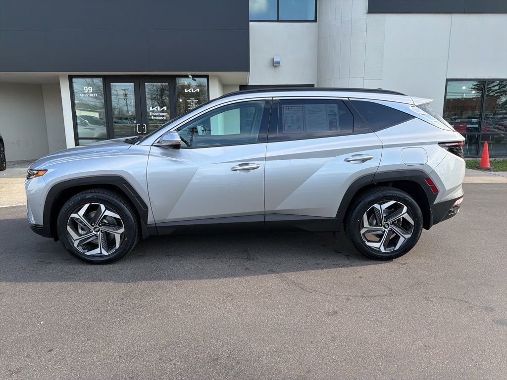 Used 2023 Hyundai Tucson Limited image 2