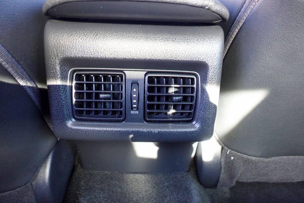 Used 2023 Toyota Camry XLE image 27