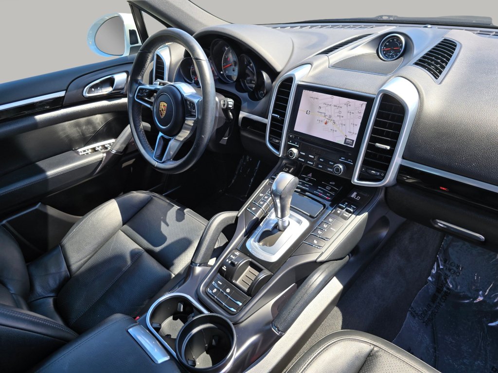 Used 2018 Porsche Cayenne S AWD/4WD image 31