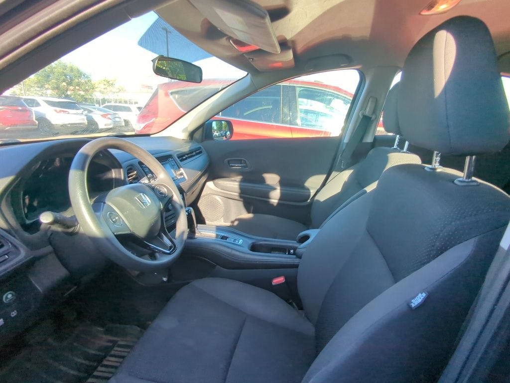 Used 2019 Honda HR-V LX image 6