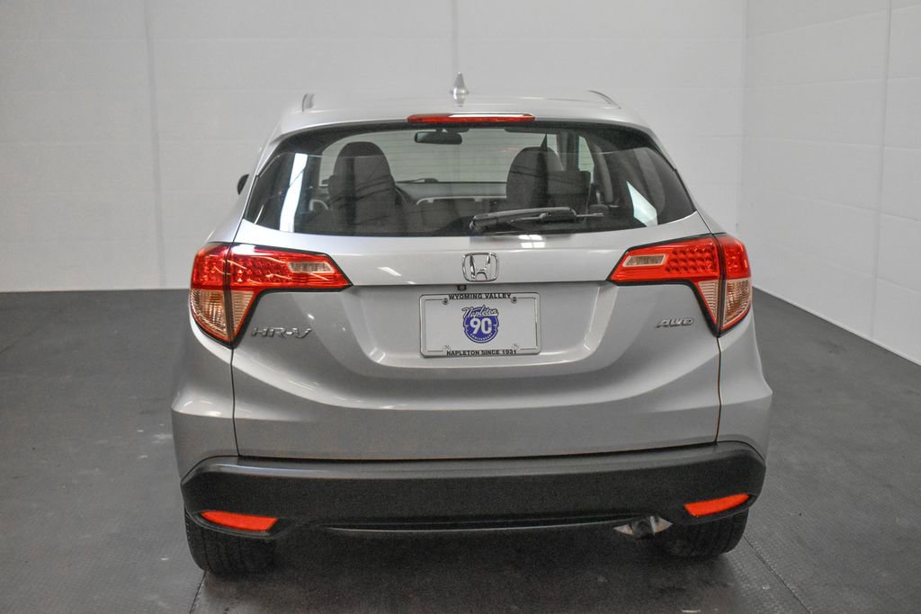 Used 2016 Honda HR-V LX image 7