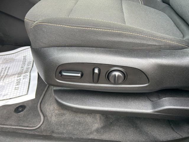 Used 2020 Chevrolet Traverse LT image 14