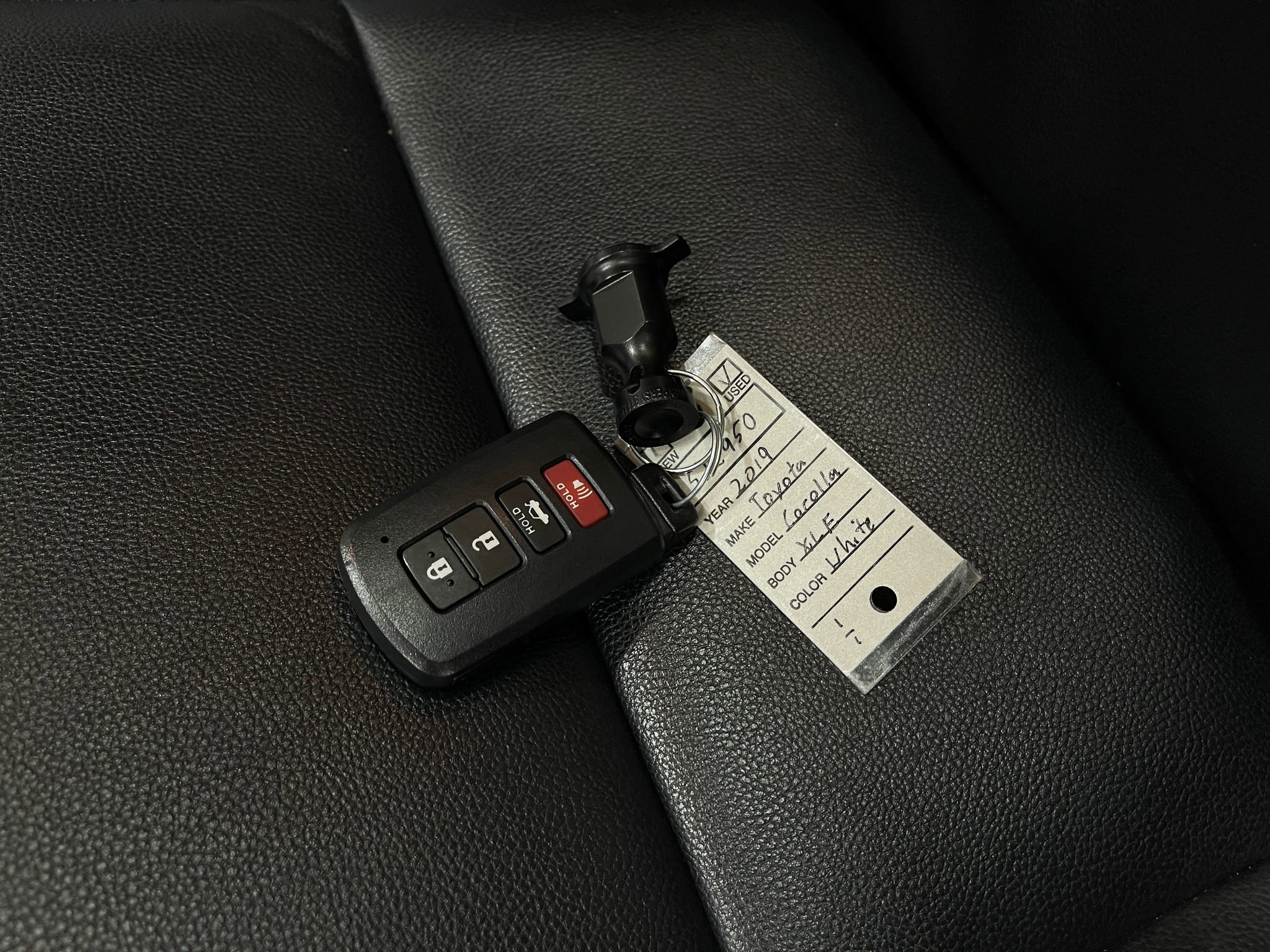 Used 2019 Toyota Corolla XLE w/ Carpet Mat Package (TMS) image 35