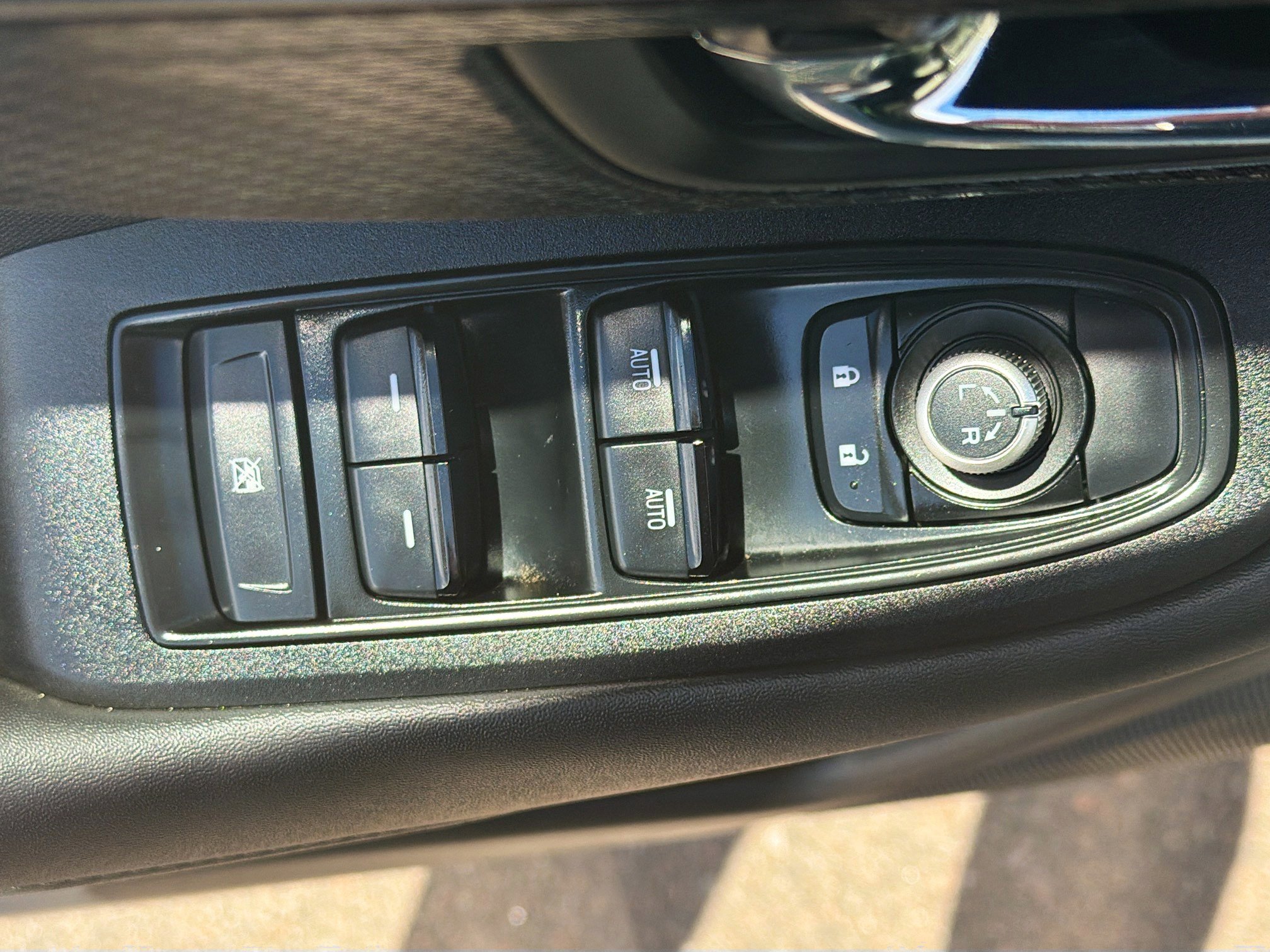 Used 2025 Subaru Outback Premium AWD/4WD image 15