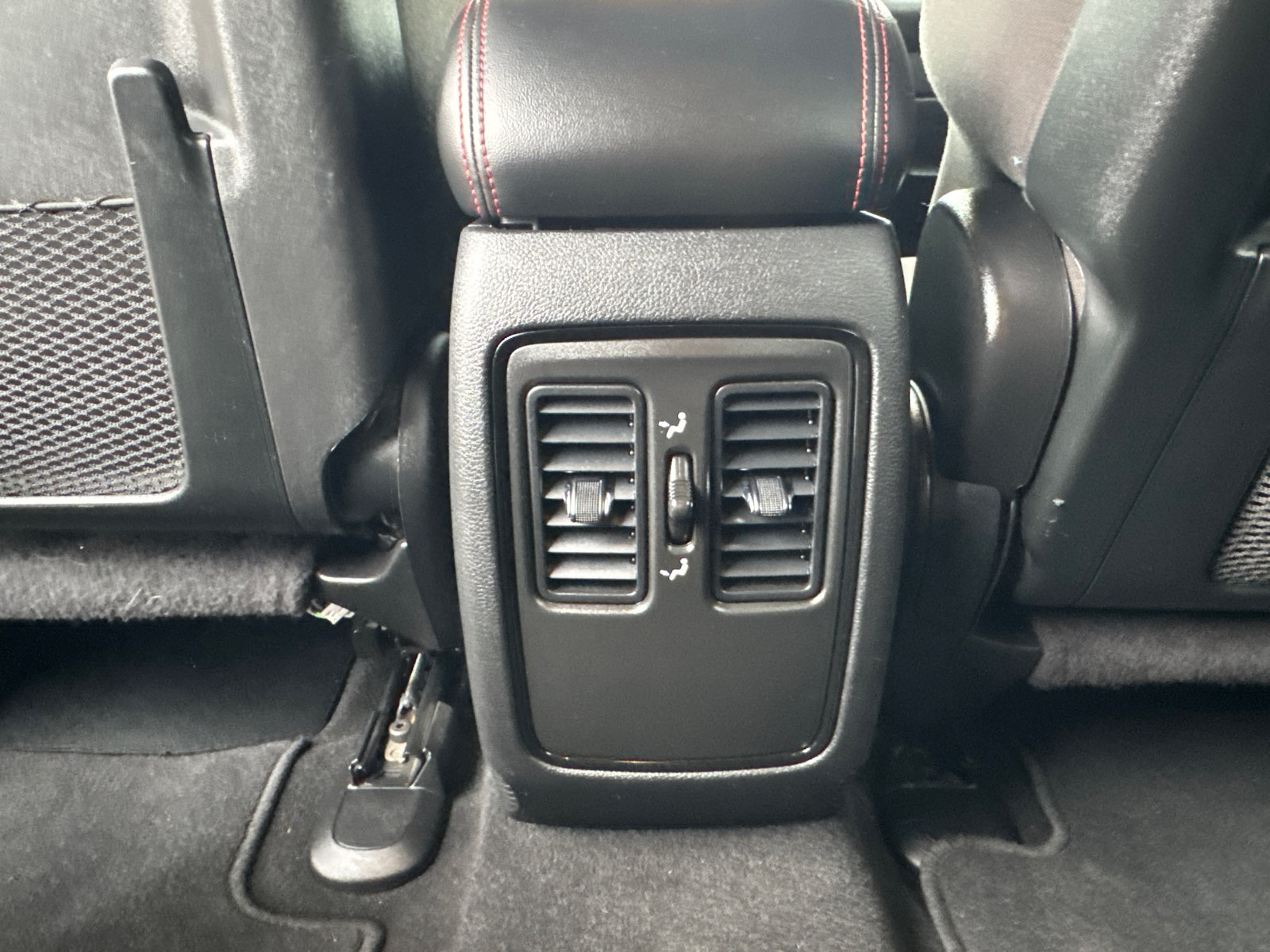 Used 2023 Dodge Durango GT AWD/4WD image 8