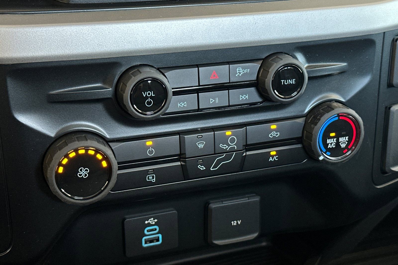 New 2026 Ford F250 XL image 17