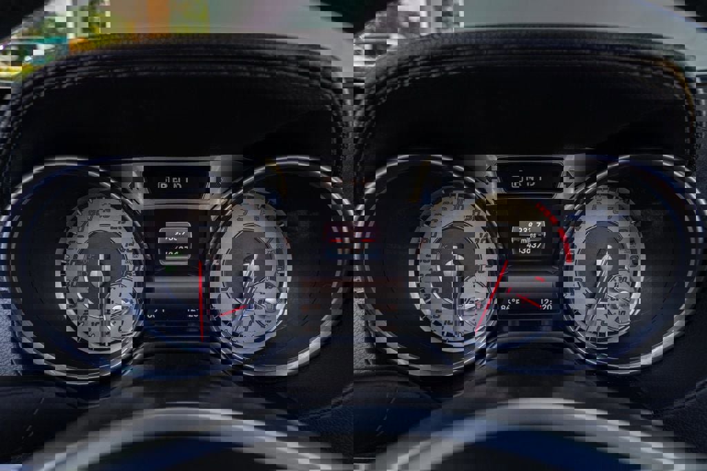 Used 2015 Mercedes-Benz SL 550 image 18