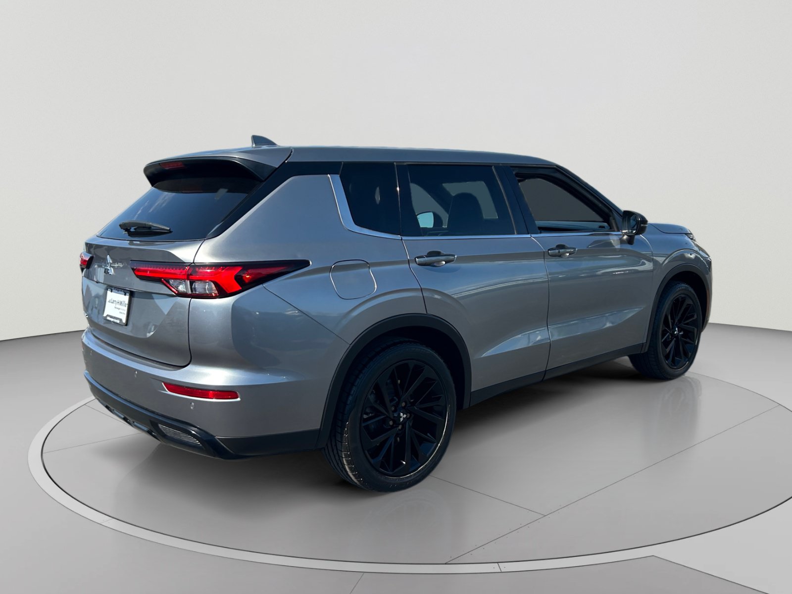 Used 2022 Mitsubishi Outlander SE FWD image 5