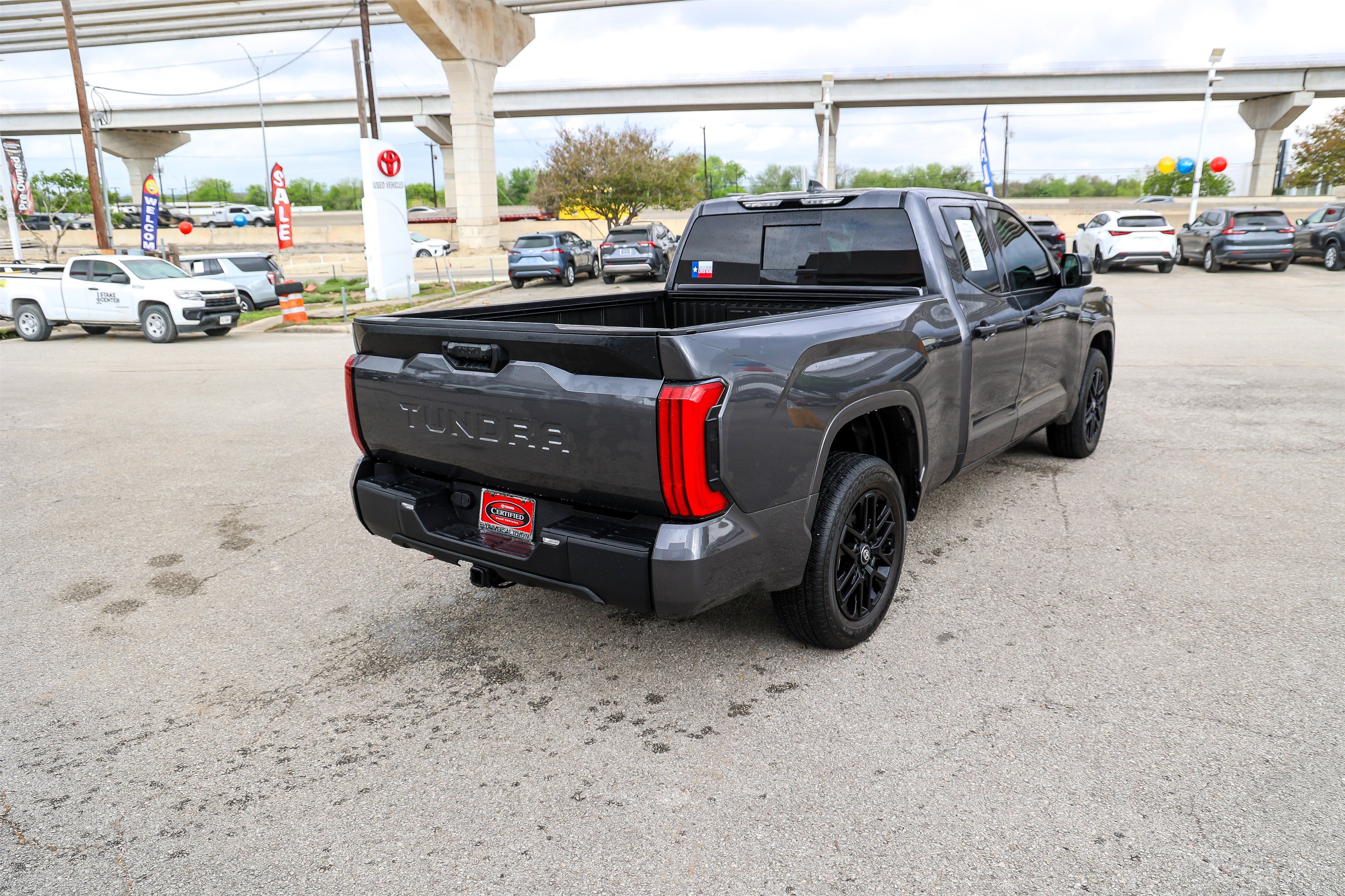 Used 2025 Toyota Tundra SR w/ SR Tow Package image 7